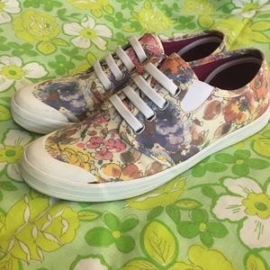 Denver Hayes Floral Sneakers